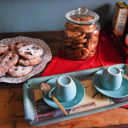 A Casa Di Lola Frühstückspension Ascoli Piceno